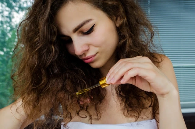 How to Get Rid of Dry Cracked Skin Naturally?