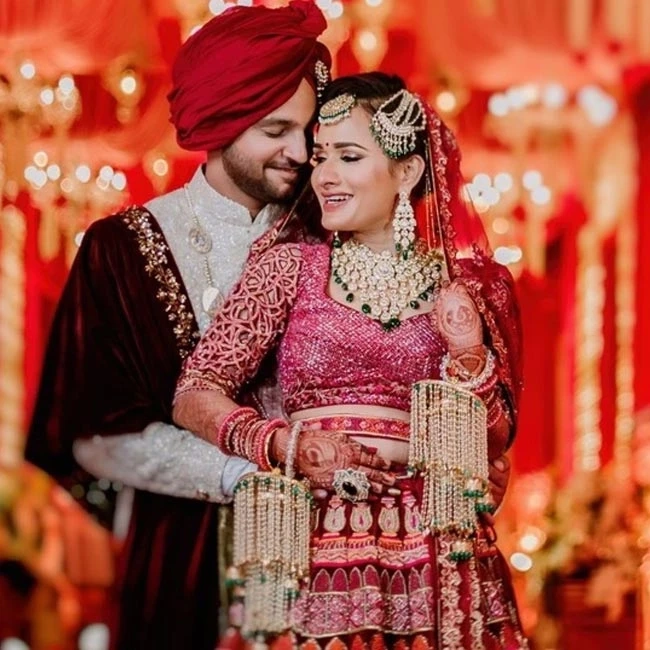 Your Perfect Match with Vivahyog: The Premier Punjabi Sikh Matrimonial Site