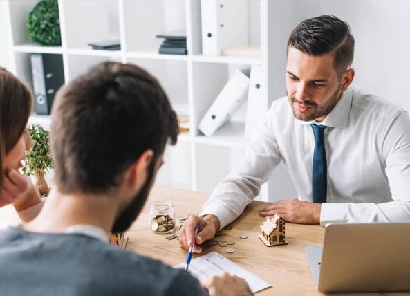 How the Smith Maneuver Builds Long-Term Wealth