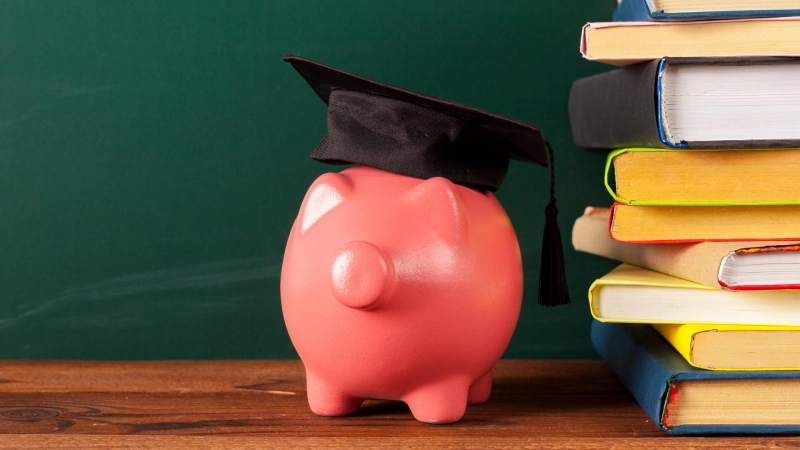 Why Do Students Need A Savings Account?