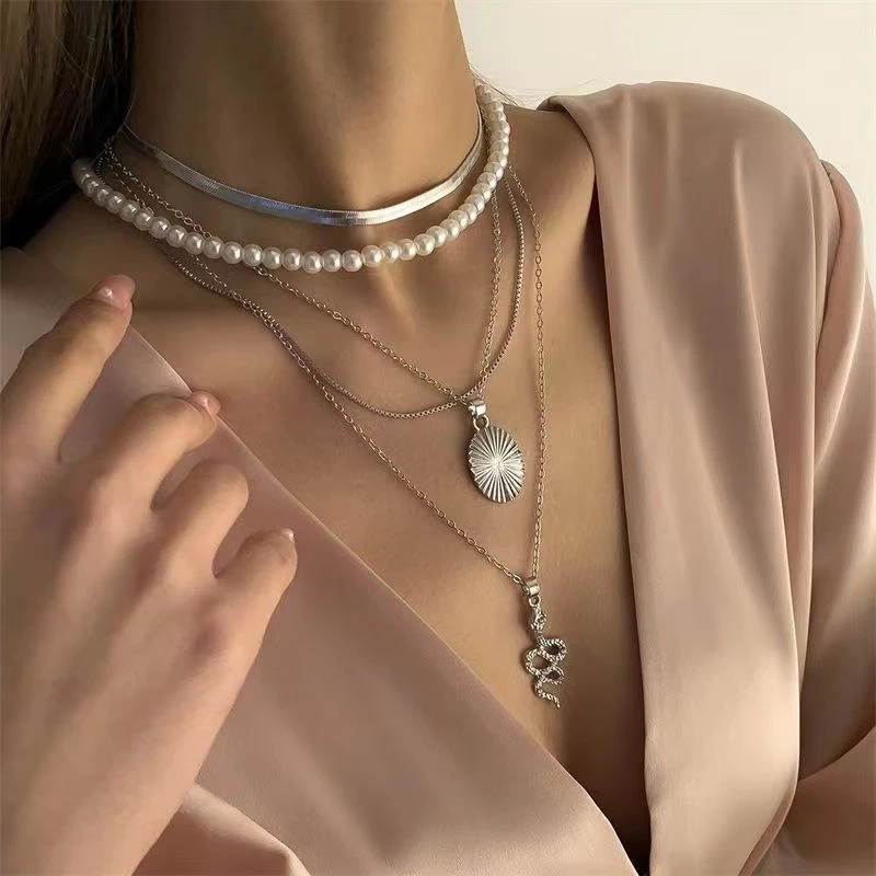 How to buy bulk jewelry online?