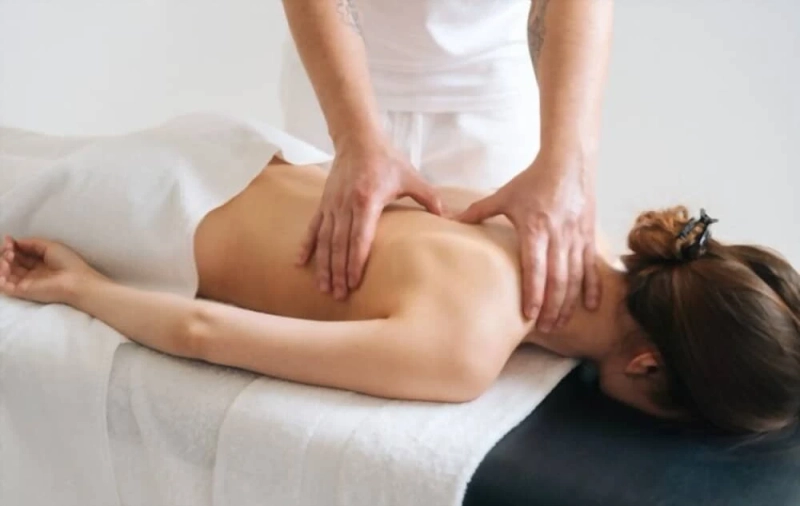 What to Look For When Purchasing a Massage Table Warmer