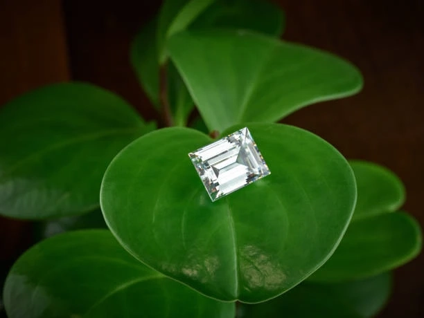 The Brilliance of Lab-Grown Diamonds: A Sustainable and Stunning Choice
