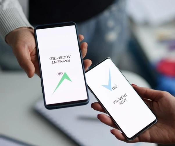 PayFac VS Traditional Merchant Accounts: Making the Right Choice for Your Business