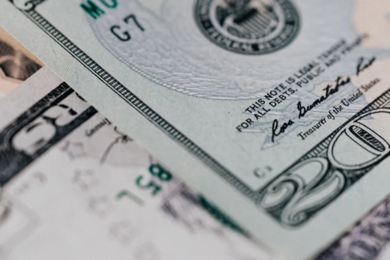 How Businesses Accept Money From Customers in 2025