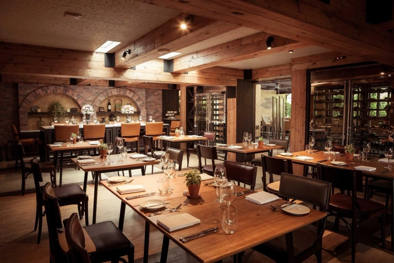 Designing Restaurant Interiors for Atmosphere