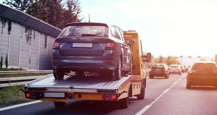 Top Benefits of Choosing a Local 24/7 Breakdown Towing Near Me Service