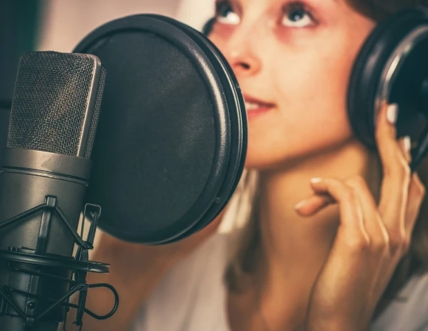 Reasons to Hire a Professional Voiceover Artist