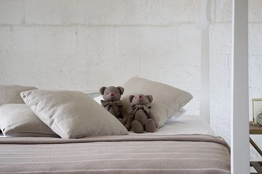 Glam Up Your Bedroom With Custom Pillows In Los Angeles