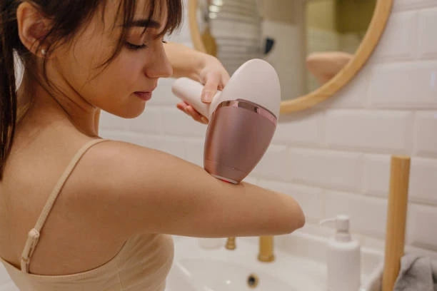 Why IPL Hair Removal Is Becoming the Go-To Method for Smooth Skin