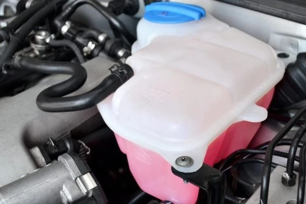 Automotive Coolant Reservoir Tank Market Growth And Size 2021 By Regional Overview, Swot Analysis