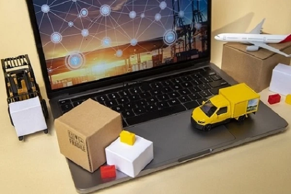 Revolutionising Logistics: Enhancing Customer Experience with Predictive Analytics