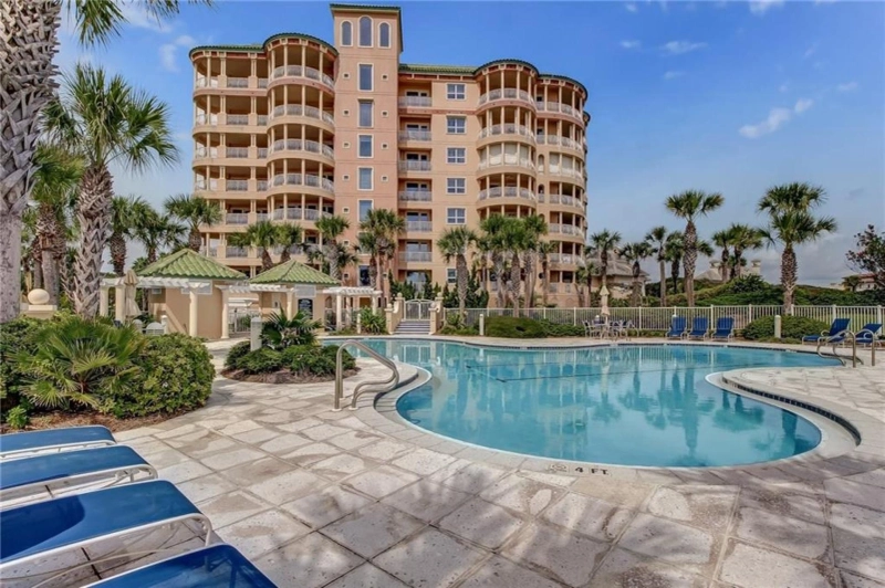 Stay in Oceanfront Vacation Condos in Amelia Island