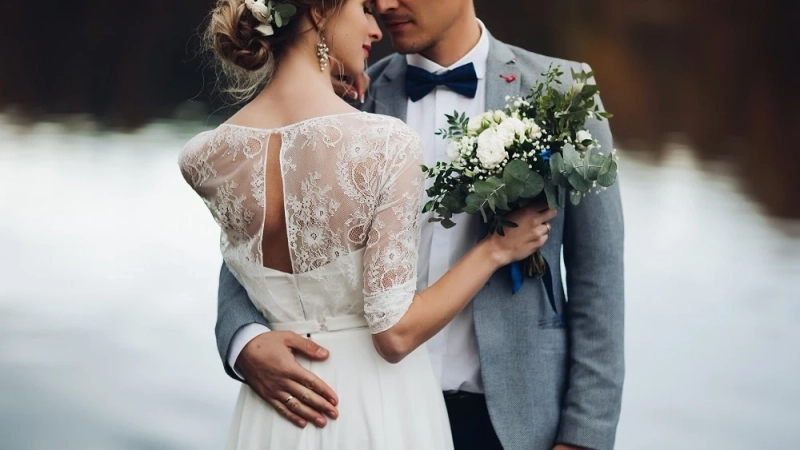 How to Plan a Wedding