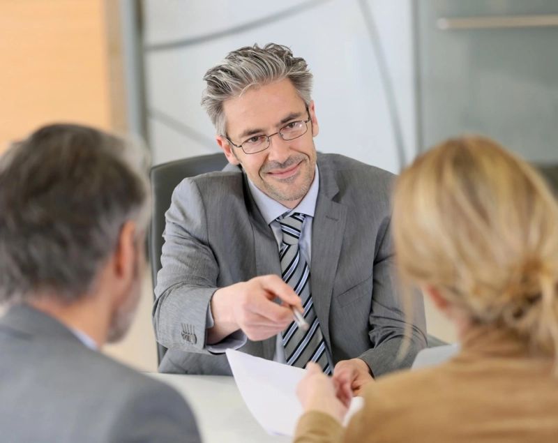 Tips and Tricks while choosing the best Canada Immigration Lawyer in Toronto for you