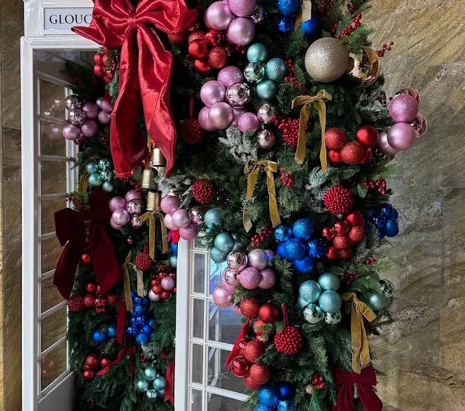 Why Artificial Flowers Are the Smart Choice for Christmas Decorations