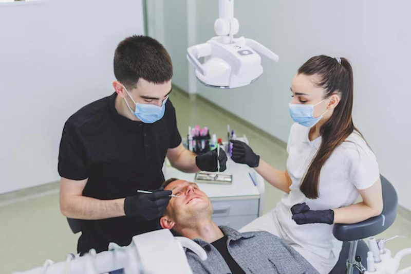 What Services Does a Dental Clinic in Fountain Hills Offer?
