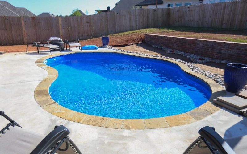 Transform Your Backyard Oasis: Changing the Color of Your Gunite Pool
