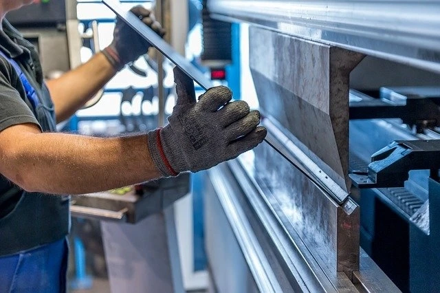 From Scalpels To Stainless Nails: 5 Fascinating Uses Of Stainless Steel