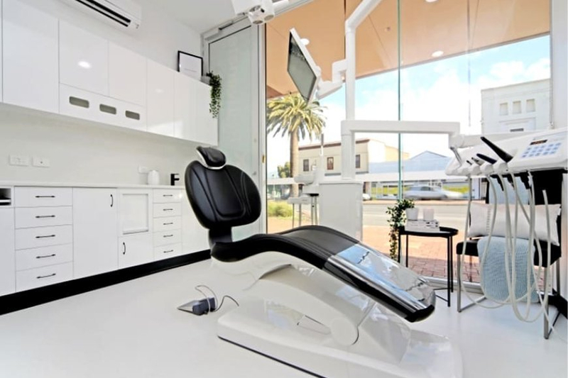 Enhancing Smiles: A Comprehensive Guide to Dental Veneers, Clear Braces, and Cosmetic Dentistry in Port Adelaide
