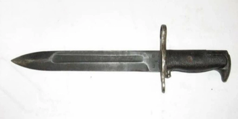 Why Did the Military Replace the M1905 with the M1 Bayonet?