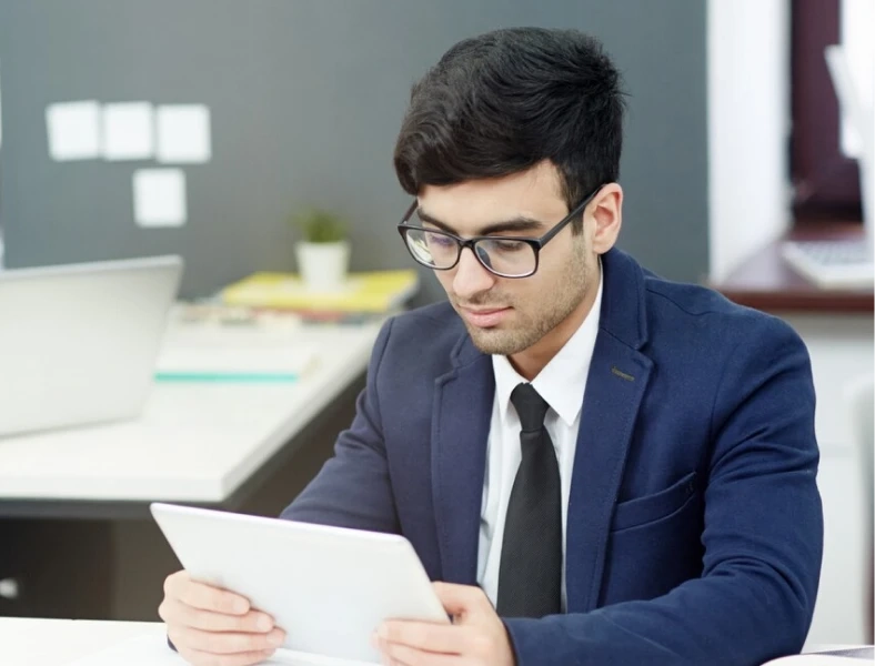 Choosing the Right Option Among Colleges for MBA in Noida