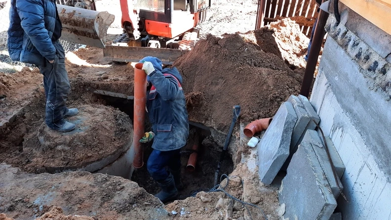 What Are The Benefits Of Working With A Septic Tank Professional?