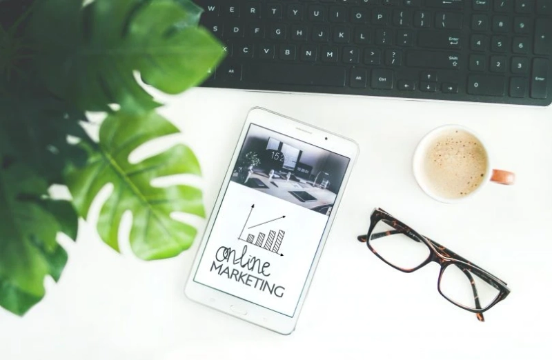 Digital Marketing V/s Social Media Management