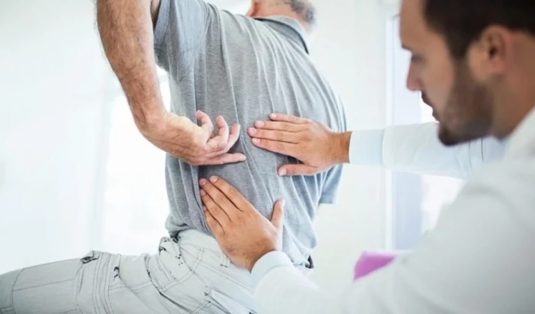 7 Reasons Why You Should See a Chiropractor Today