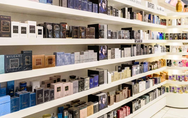 How to choose the best perfume for yourself from a perfume shop?