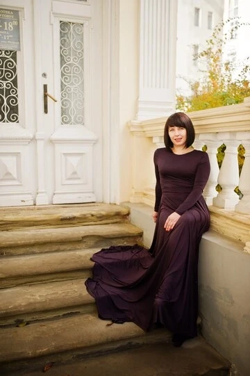 Elevate Your Style with Long Dresses Online in Vietnam