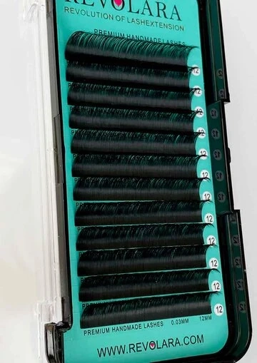 Precise Eyelash Extension Placement for the Best Results