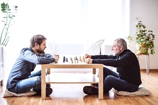 5 Wonderful Activities You Can Enjoy with an Aging Parent | Home Care Assistance of New Hampshire 5 Great Activities You Can Do with an Older Loved One