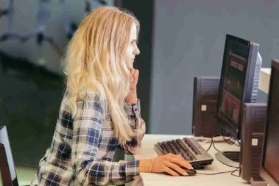 Software Services and Bank Services: Supporting Secure and Efficient Modern Business