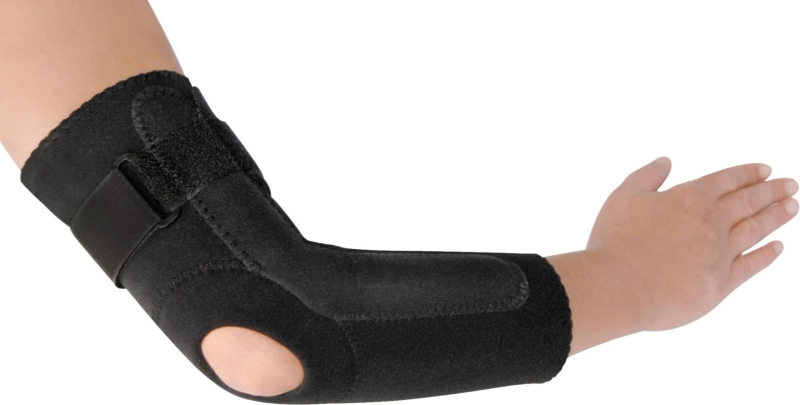 Elbow sleeves are worn to reduce muscle soreness and to increase blood circulation, which helps athletes recover faster.
