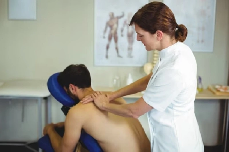 Top 10 Benefits of Seeing a Massage Therapist Weekly
