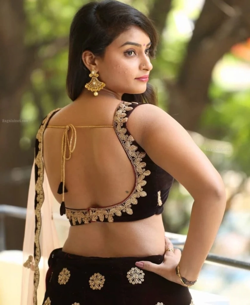 Get the best escorts in Islamabad for phone services