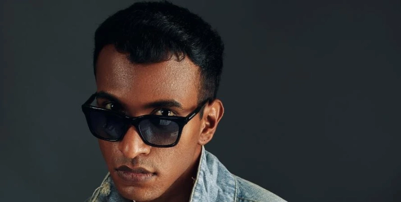 What Eyeglasses are in Style now?
