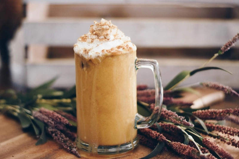 How to Prioritize Your Health During PSL (Pumpkin Spice Latte) Season