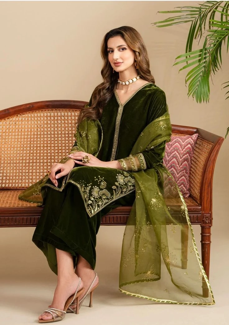 Nature-Inspired Elegance with Ethnic Artistry In A Forest Green Suit From Gulbhahar