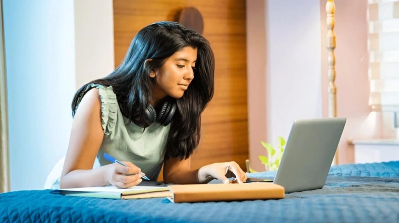 Top Distance Education Colleges in Bangalore for Career Growth