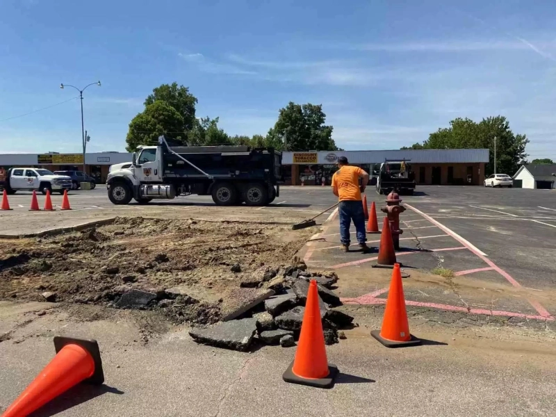 Commercial Parking Lot Repair: Signs Your Business Can’t Afford to Ignore