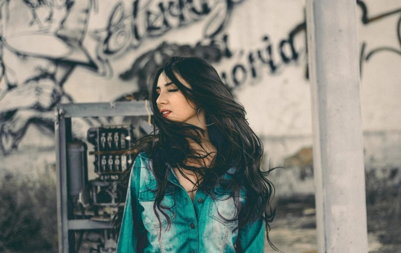 Things You'll Need to Know About Babylights Balayage