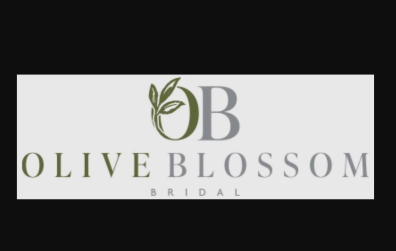 Perfect Wedding Clothes for the Wedding Party