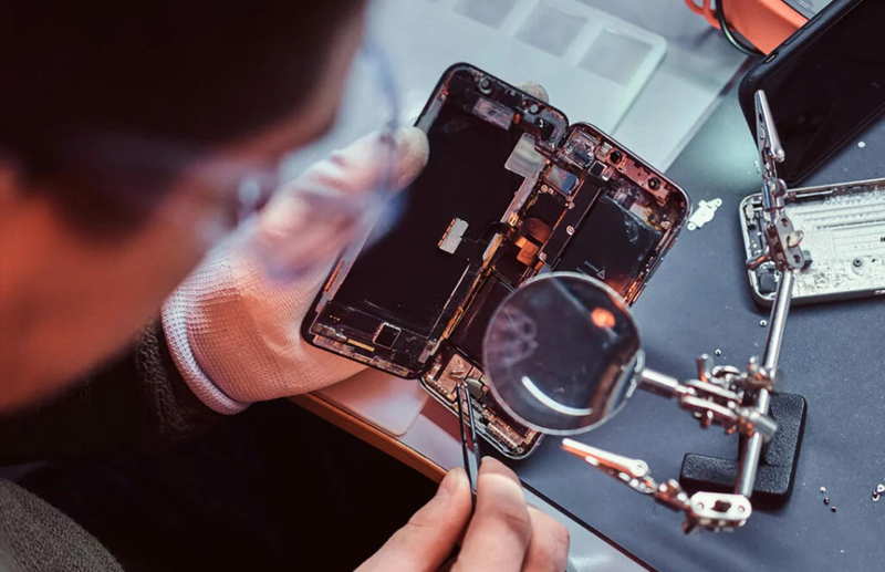 iPhone Repair Services Dubai – Fast, Reliable, and Professional Apple Device Repairs