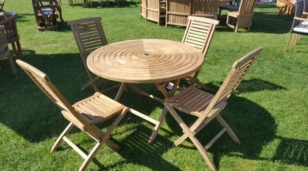The Benefits of Investing in a Quality Foldable Picnic Table and Chairs