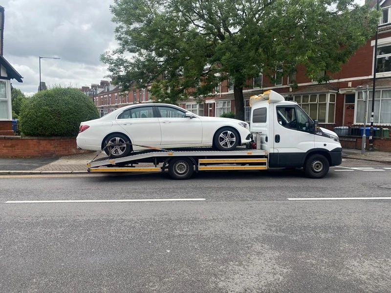 Why 24 Hour Towing Service can be a Reliable Roadside Helper 
