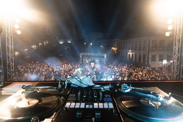 Why DJ Lighting is a Big Deal