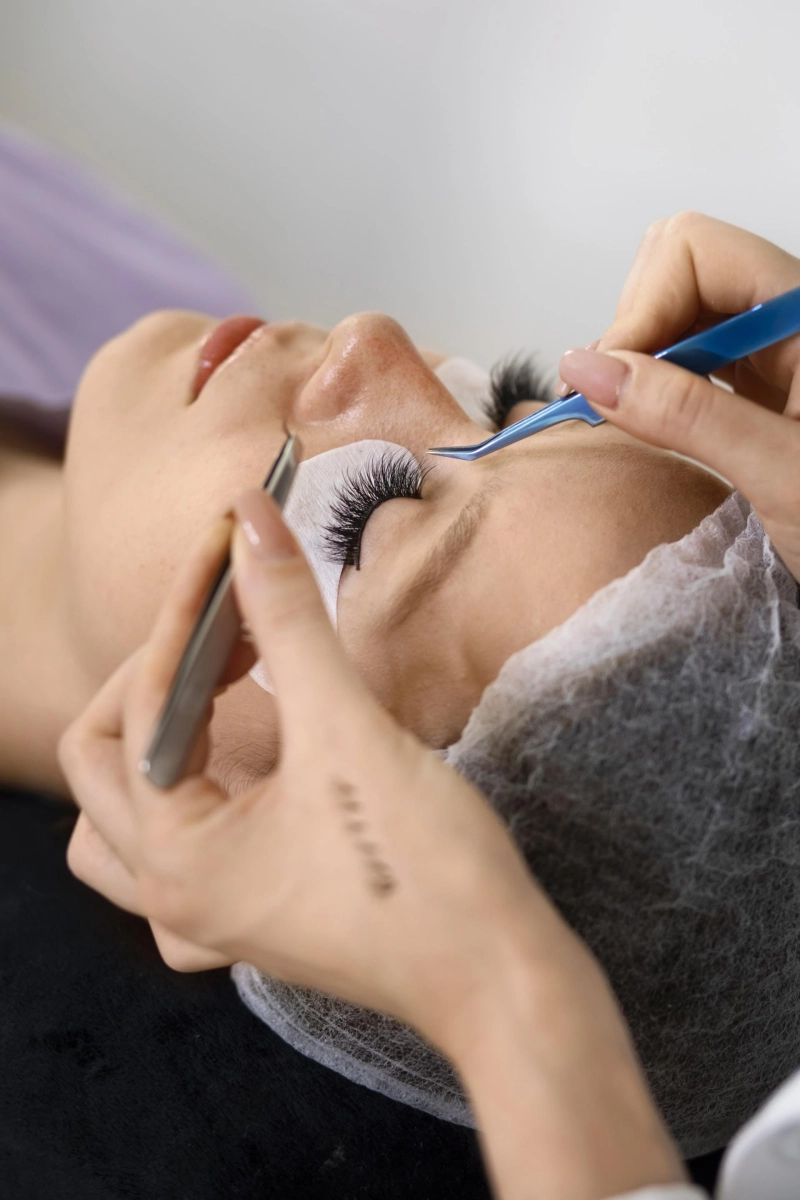 Your Complete Guide to Eyelash Extension Burlington and Nail Salons Oakville Ontario