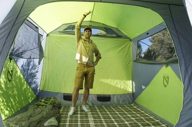 What are the Best Tents For Tall People?